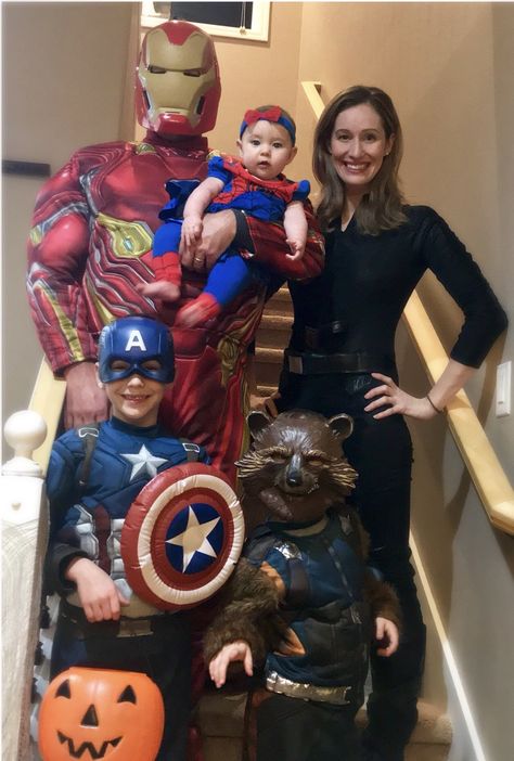 The Avengers Family Costume Halloween Costumes Avengers, Avenger Family Costumes, Superhero Family Costumes, Disney Family Costumes, Avengers Family, Marvel Halloween Costumes, Family Costumes Diy, Superhero Halloween Costumes, Best Kids Costumes