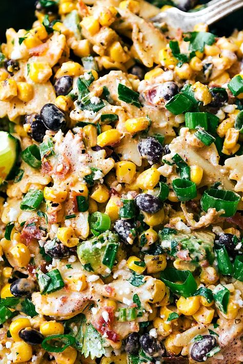 Mexican Street Corn Pasta Salad | Chelsea's Messy Apron Mexican Street Corn Pasta Salad, Mexican Street Corn Pasta, Low Carb Veggie, Street Corn Pasta Salad, Street Corn Pasta, Corn Pasta Salad, Salads Ideas, Female Foodie, Salad Bacon