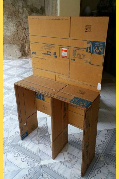 Cardboard Vanity Diy, Easy Cardboard Crafts, Homemade Vanity, Cardboard Table, Batman Party Decorations, Crafts To Do At Home, Modern Small Bathroom, Adjustable Laptop Stand, Newspaper Crafts Diy