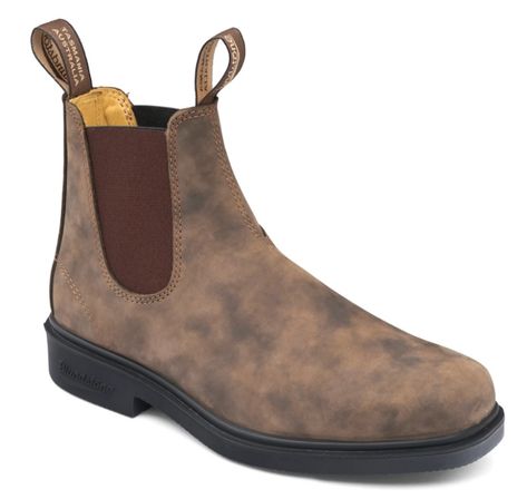 This boot can be your favourite dress boot, your knock-about go-to boot, or both. From town to trail without missing a step. All-day comfort, dry feet, no-lace ease. Blundstone Boots Outfit, Brown Blundstone, Brown Dress Boots, Australian Boots, Blundstone Mens, Blundstone Women, Brown Leather Chelsea Boots, Blundstone Boots, Chelsea Boots Men