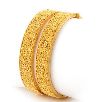 Indian Jewellery and Clothing: Latest antique gold bangle models.. Bangle Models, Kangan Design, Antique Gold Bangle, Gold Bangles Indian, Gold Bangle Set, Gold Chain Design, Gold Bridal Jewellery Sets, Gold Jewelry Stores, Antique Jewelry Indian