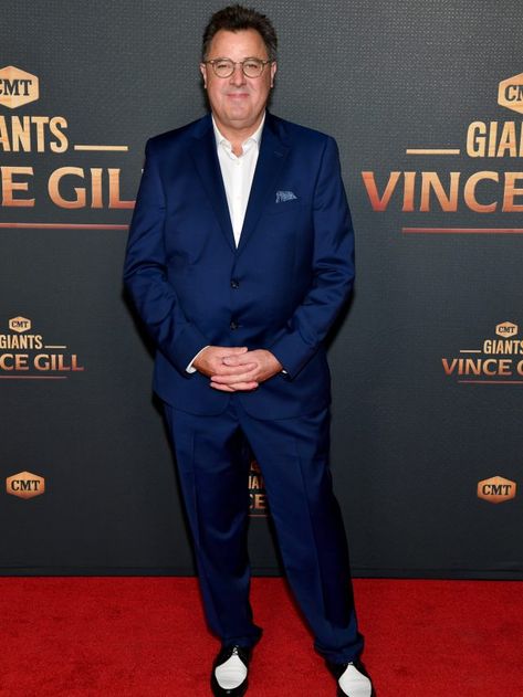 3 of Vince Gill’s Favorite Eagles Songs Eagles Songs, Vince Gill, I'm A Simp, Summer Days, Eagles, Signature Style, Country Music, Rocker, Songs