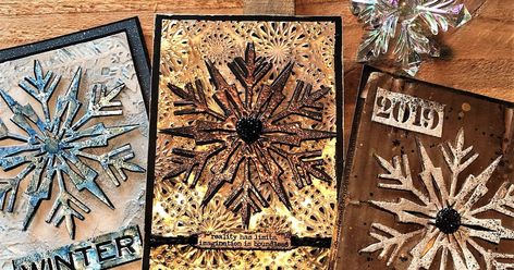 Hello and welcome to the first Saturday Showcase of 2019! We hope you enjoyed your Christmas and New Year's celebrations and are ready to ge... Tim Holtz Snowflake Cards, Christmas Cards Tim Holtz, Sizzix Christmas Cards Ideas, Mixed Media Christmas Cards, Winter Birthday Cards, Mixed Media Cards Tutorial, Tim Holtz Christmas Cards, Sizzix Christmas, Tim Holtz Tutorials