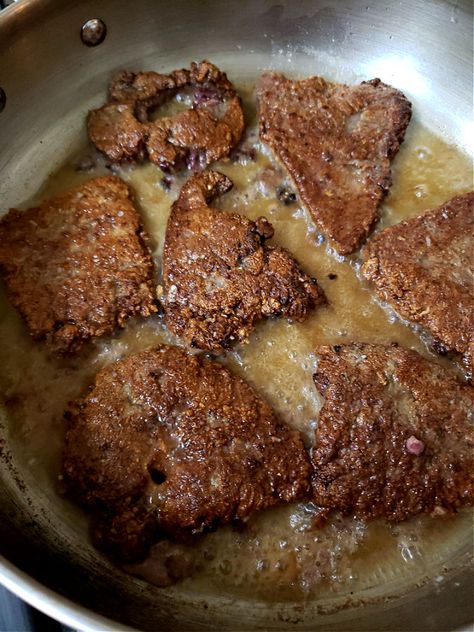 skillet with hot oil frying liver Beef Liver And Onions Gravy Recipes, Fried Beef Liver And Onions, Best Way To Cook Beef Liver, Lubys Liver And Onions Recipe, Cooking Liver Recipes, Liver And Onions Recipe Simple, Beef Liver And Onions Recipes, Cooking Beef Liver, Recipes For Beef Liver