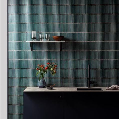 Green Vertical Tiles Kitchen, Matchstick Tiles, Types Of Floor Tiles, Blue Bathrooms, Colorado Cabin, Interior Materials, Tile Splashback, Hotel Floor, Courtyard Design