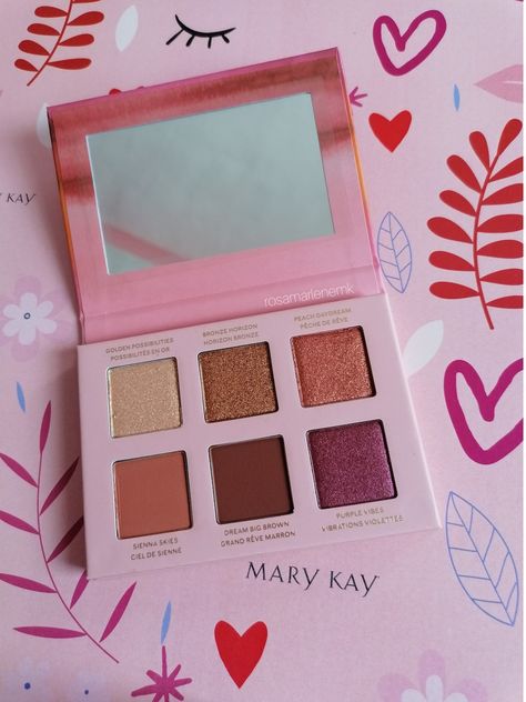 Sombras Mary Kay, Imagenes Mary Kay, Mary Kay Ash, Beauty Consultant, Beauty Stuff, Moda Vintage, The Sunset, Mary Kay, Maquillaje De Ojos