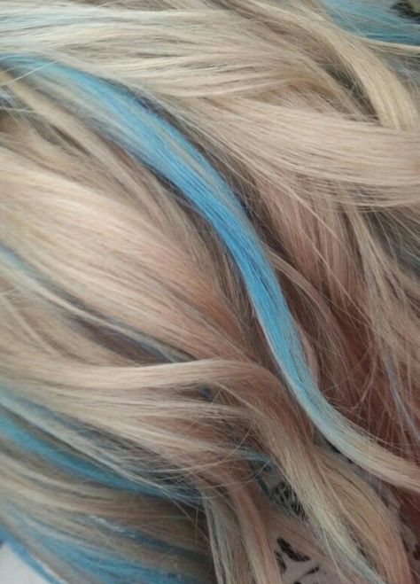 Blonde Hair With Blue Highlights, Blonde And Blue Hair, Blue Hair Highlights, No Ordinary Girl, Laguna Blue, Lagoona Blue, Catty Noir, Sea Monster, Dirty Blonde Hair