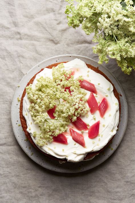 Rhubarb Elderflower Cake - Beyond Sweet and Savory Elderflower Cake, Rhubarb Meringue, Meringue Pavlova, Roasted Rhubarb, White Chocolate Blondies, Rhubarb Compote, Rhubarb Cake, Spring Desserts, Freshly Squeezed Orange Juice