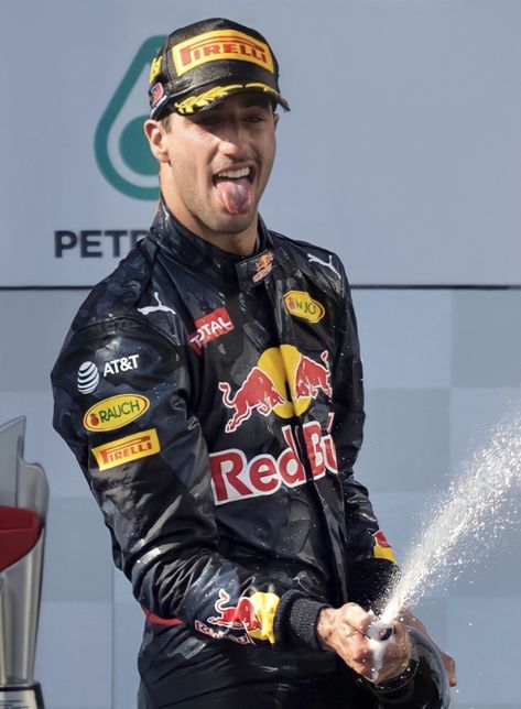 Ricciardo F1, Aryton Senna, Mclaren Formula 1, F1 Wallpaper Hd, Formula 1 Car Racing, Daniel Ricciardo, Formula 1 Car, Red Bull Racing, Racing Driver