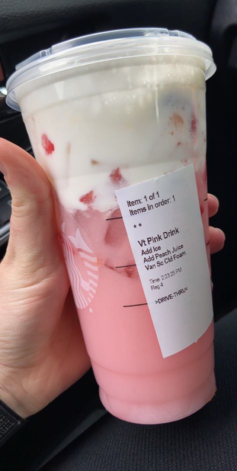 The pink drink from Starbucks but with extra delicious Pink Drink Starbucks, Resep Starbuck, Starbucks Secret Menu Recipes, Starbucks Tea, Cold Starbucks Drinks, Starbucks Drinks Diy, Secret Starbucks Recipes, Iced Starbucks Drinks, Coffee Recipes Starbucks