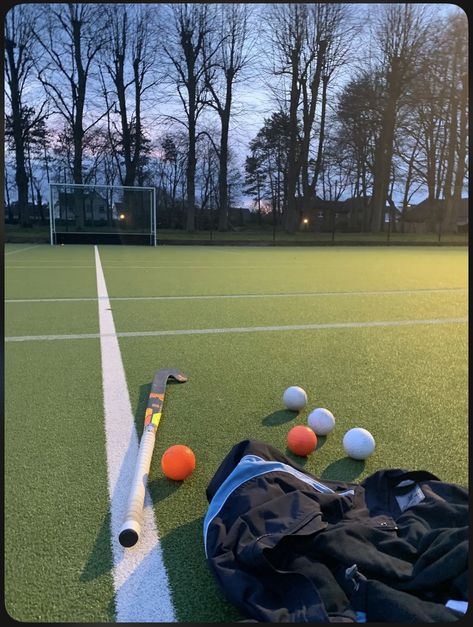 Field Hockey Aesthetic, Hockey Field, Hockey Aesthetic, Hockey Pictures, Hockey Girl, Florida Lifestyle, Therapeutic Activities, Sports Aesthetic, Student Athlete