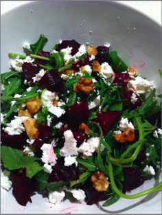 Beetroot Feta Salad, Xmas Salads, Rocket Recipes, Beetroot And Feta Salad, Healthy Dinners For Kids, Roasted Beetroot, Christmas Trifle, Feta Salad Recipe, Rocket Salad