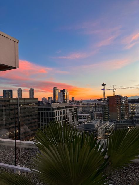 Blue, orange, pink Seattle multicolor sunset. City sunset South Lake Union Seattle, Lake Union Seattle, Seattle Sunset, City Aesthetics, Lake Union, Sunset Views, Seattle Skyline, Seattle, Lake