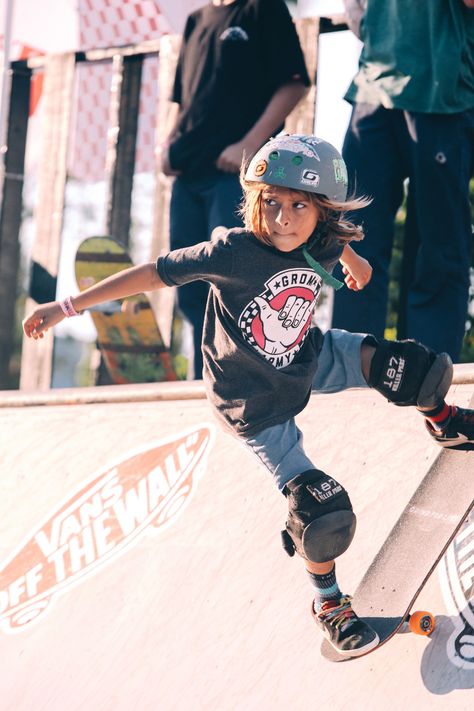 https://flic.kr/p/MP1gfS | Skater Skater Outfits Boys, Drawing Movement, Boys Skater, Skater Kids, Skate Outfit, Street Skater, Boy Skater, Skate Boy, Girl Skater