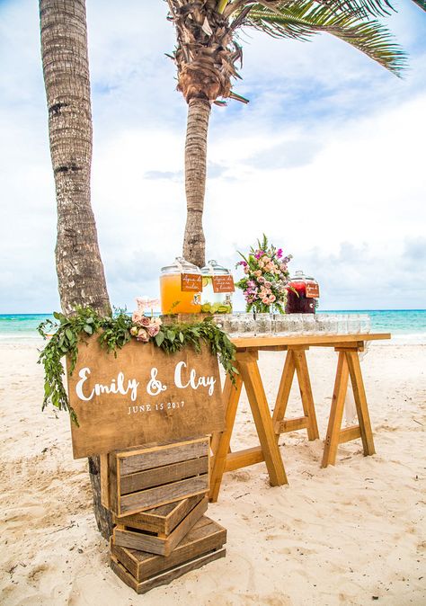 Beachy Wedding Decor, Beach Wedding Ceremony Decor, Beachy Boho Wedding, Beach Wedding Setup, Beach Wedding Decorations Reception, Casual Beach Wedding, Wedding In Mexico, Dream Beach Wedding, Beachy Wedding