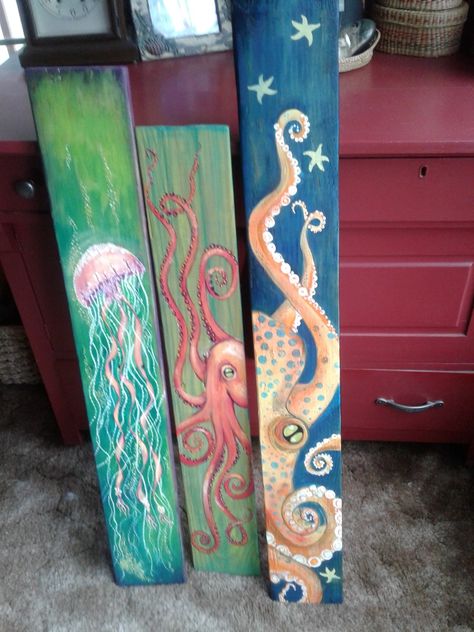 Ocean Wood Art, Driftwood Painting Ideas, Beach Wood Art, Paint On Wood Ideas, Paintings On Wood Boards, Wood Board Painting Ideas, Painting On Boards, Painting On Old Wood, Art On Wooden Board