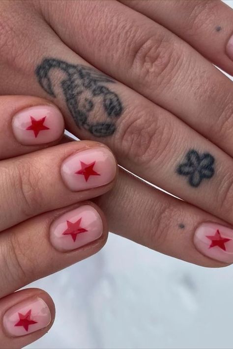 Red Star Nails, Short Nude Nails, Nail Ideas Simple, Nails For Fall, Minimal Nails Art, Mens Nails, Hippie Nails, Punk Nails, Short Gel Nails