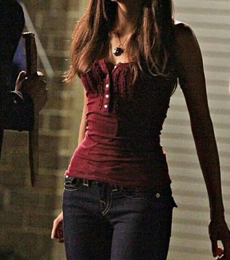 Elena Gilbert Style, Twilight Outfits, The Breakers, Katherine Pierce, Neue Outfits, Outfits Chic, Wardrobe Tips, 2000s Fashion Outfits, I'm With The Band