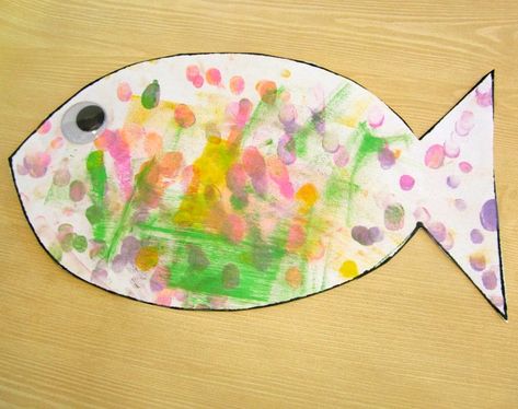 Fingerprint Fish, Pond Life Theme, Worm Crafts, Pond Crafts, Pond Animals, Craft For Preschoolers, Fish Craft, Fish Activities, March Crafts