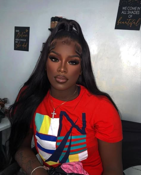 Red Makeup Prom Looks, Light Beat Makeup, Soft Glam Dark Skin, Light Glam Makeup, Dark Skin Makeup Looks, Natural Beat Makeup, Baddie Makeup Glam, Soft Beat Makeup, Prom Eyeshadow