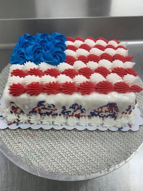 Memorial Day Cake Designs, 4th Of July Sheet Cake Decorating, Patriotic Sheet Cake Ideas, 4th Of July Cake Decorating Ideas, 4th Of July Sheet Cake, Fourth Of July Cakes Ideas, Memorial Day Cake Ideas, Memorial Day Cake, 4th Of July Cakes