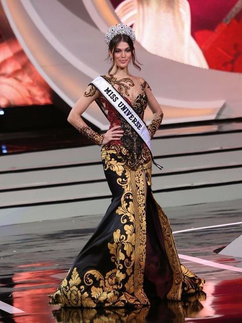 Miss Pageant, Dress Kebaya, Gaun Fashion, Fashion Sketches Dresses, Batik Fashion, Beauty Event, Sketches Dresses, Fashion Gowns, Miss Universe