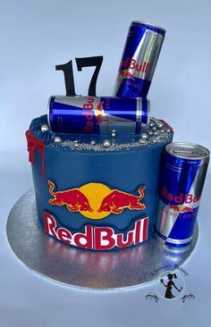 Red Bull Cake, Bull Cake, Racing Cake, Red Bull Drinks, Birthday Cake Decorating Ideas, Cute Birthday Ideas, Funny Birthday Cakes, Cake Decorating Ideas, A Birthday Cake