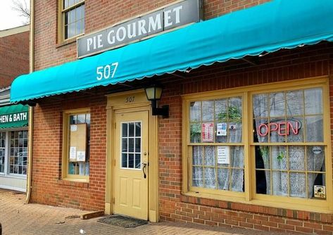 Sweet Cherry Pie, Homemade Pies, Local Bakery, Pie Shop, Virginia Is For Lovers, No Bake Pies, Delicious Pies, Homemade Pie, Sweet Cherries