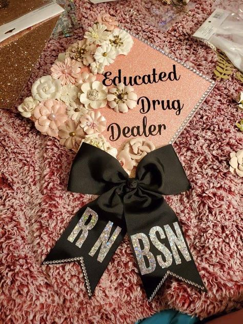 Nurse Graduation Cap Ideas, Graduation Cap Designs Nursing, Graduating Nursing School, Bsn Graduation Cap, Nurse Graduation Cap Designs, Graduation Cap Decoration Nursing, Nursing Graduation Cap, Nursing Funny, Flower Graduation Cap