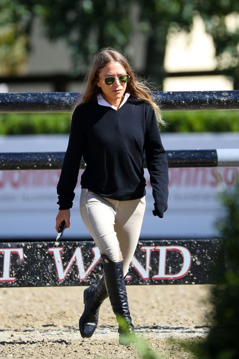 Mary-Kate Olsen Makes the Case for Classic Equestrian Style Horse Riding Outfit Casual, Equestrian Outfits Casual, Ralph Lauren Ad, Equestrian Style Outfit, Horse Riding Outfit, Kate Olsen, Equestrian Chic, Equestrian Boots, Mary Kate Olsen