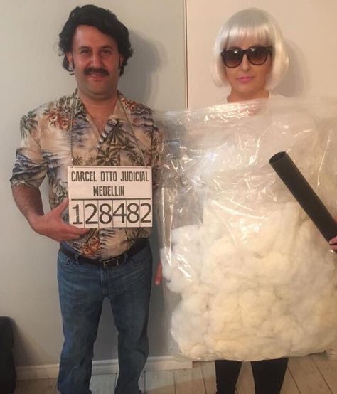 Pablo Escobar Halloween Costume, Men’s Diy Halloween Costume, Men’s Halloween Costumes Diy, Hispanic Halloween Costumes, Narcos Theme Party, Halloween Couple Costumes 2023, Funny Couple Costumes Hilarious, Diy Halloween Couples Costumes, Funny Movie Costumes