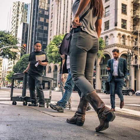 Wyld in the streets. (Women’s Wyldcat Pant pictured) #511tactical #exploreyourcity Womens Tactical Pants, Tactical Fashion, Best Pants, Tactical Wear, Wardrobe Makeover, Work Uniforms, Tactical Pants, Hot Outfits, Work Attire