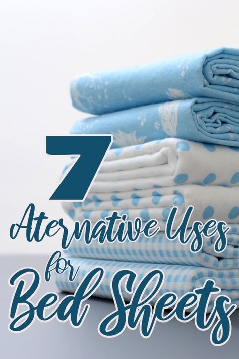 Ideas For Old Tablecloths, Old Bed Sheets Repurpose, Uses For Old Sheets, Flat Sheet Repurpose, What To Do With Old Sheets, Old Sheets Diy Reuse Ideas, Upcycle Bed Sheets, Upcycle Sheets, Repurposed Sheets