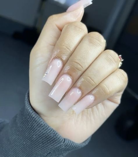 Long Nails White, Tapered Square Nails, Colored Acrylic Nails, Girly Acrylic Nails, Work Nails, Classy Acrylic Nails, Short Square Acrylic Nails, Nails White, White Ombre