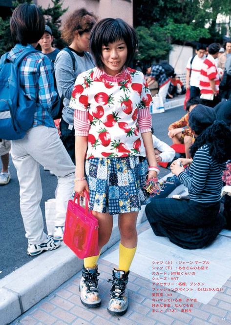 90s Harajuku Fashion, Fruits Fashion, Kawaii Street Fashion, 90s Harajuku, Japanese Fashion Magazine, Fruits Magazine, Noel Fielding, Angel Blue, Harajuku Fashion Street