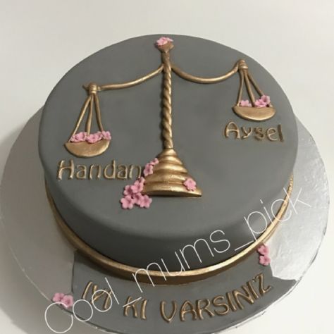 Libra themed cake Libra Birthday Cake Ideas, Libra Party Theme, Cake For Lawyer, Libra Cake Ideas, Libra Birthday Cake, Libra Cake, Law School Grad Party, Lawyer Cake, 30th Cake