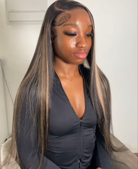 Straight Wig With Highlights, Baddie Wigs, Wig With Highlights, Wig Inspiration, Hair Aesthetics, Natural Hair Bun Styles, Frontal Wig Hairstyles, Slay Queen, Quick Braided Hairstyles