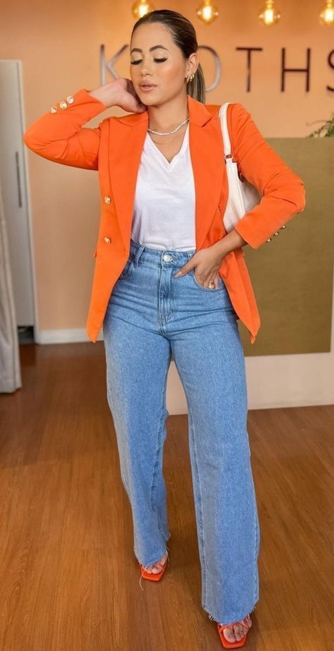 Orange Blazer Outfits, Dress And Jeans, Stylish Workwear, Friday Wear, Blazer Ideas, Outfits Jeans, Orange Blazer, Blazer Outfits For Women, Work Fits