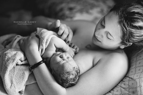 Home water birth photography in Denver Colorado   © 2014 Michelle Garey Photography Water Birth Photography, Home Water Birth, Healthy Baby Girl, Easy Labor, Water Birth, Birth Labor, Birth Photography, Postpartum Recovery