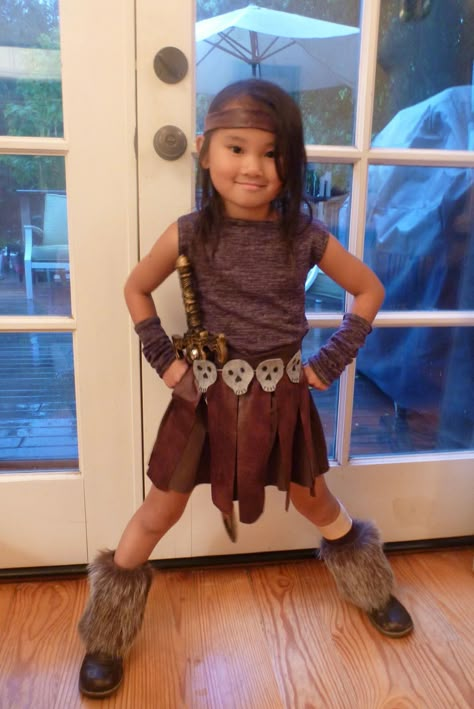 The Accidental Frock: The costuming has begun Kids Viking Costume, Vikings Costume Diy, Astrid Costume, Lost Boys Costume, Barbarian Costume, Viking Birthday, Diy Costumes Kids Boys, Viking Party, Viking Costume