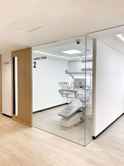 Click to close image, click and drag to move. Use arrow keys for next and previous. Aesthetic Dental Clinic, Dental Clinic Design, Dental Clinic Interior, Dentist Office Design Interiors, Dental Design Interior, Dentist Office Design, Dental Cabinet, Healthcare Interior Design, Dentist Clinic