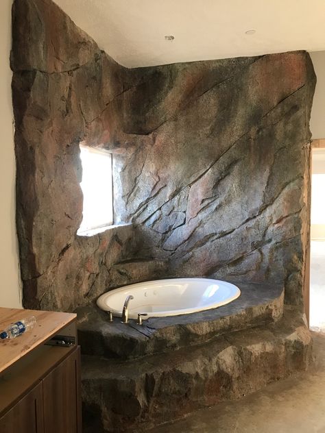 Faux Rock Bathroom Wall, Rock Wall Bathroom, Rock Bathroom Ideas, Rock Bathtub, Rock Bathroom, Bath Rocks, Stone Tile Bathroom, Rock Shower, Rock Floor