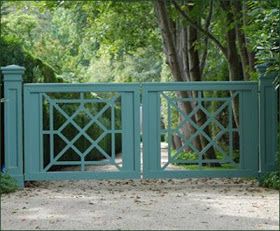 Green Entrance, Walpole Outdoors, Wood Gates, Diy Garden Landscaping, Gate Entrance, Driveway Entrance, Entrance Gate, Wood Gate, Front Yard Fence