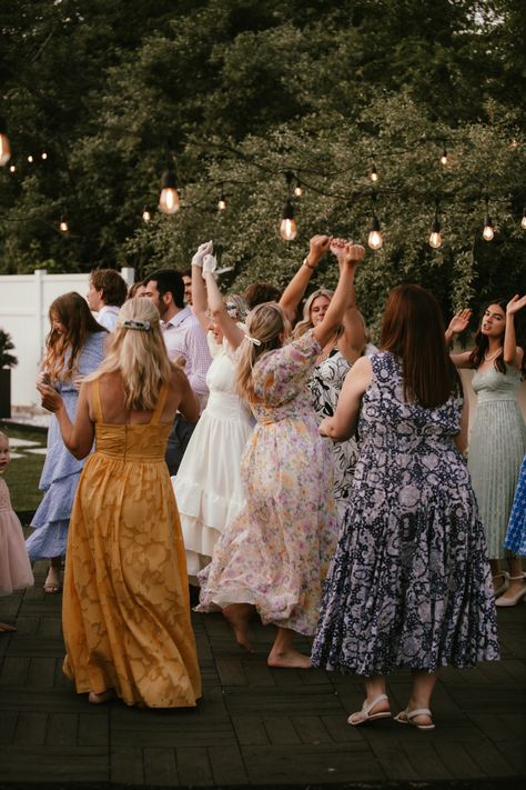 Outdoor Party Wedding, Garden Party Dance Floor, Laid Back Backyard Wedding, People Dancing At Wedding, Outside Wedding Party, Garden Party Elopement, Backyard Wedding Welcome Party, Small Garden Party Wedding, Dance Floor Birthday Party