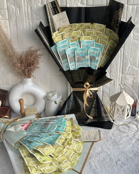 Money Bouquet Instagram Money, Diy Bouquet Wrap, Money Bouquet, Bouquet Wrap, Diy Bouquet, Money Gift, Gift Hampers, Money, Handmade Gifts