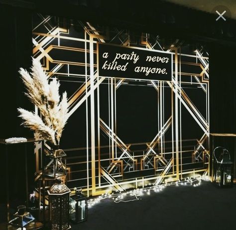 Prom Gatsby Theme, Harlem Nights Decor, Art Deco Gala Decor, Great Gatsby Photo Backdrop, Gatsby Stage Design, Great Gatsby Backdrop Ideas, Great Gatsby Event Decor, Gatsby Backdrop Ideas, Gatsby Photo Backdrop