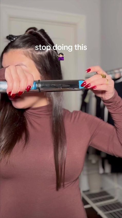 515K views · 1.3K reactions | it’s all in the way you twist your wrist #hairhack #haircurling #hairstraightner | Audrey Victoria Audrey Victoria, Hair Curling Tips, Flat Iron Curls, Short Curls, Hair Curling, Long Curls, Flat Iron Hair Styles, Love Your Hair, Easy Hair