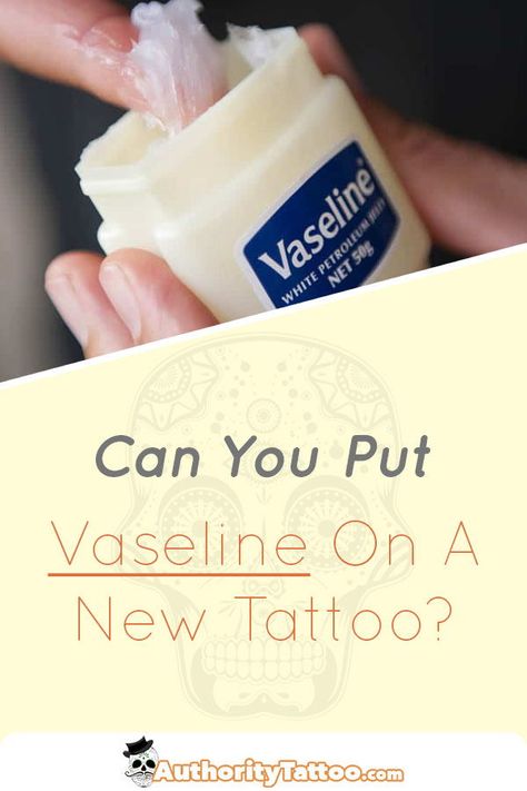 While there are many creams, lotions and ointments suitable for new tattoos, Vaseline can actually cause various tattoo healing issues. We explain why here. Tattoo Cream Care, Flower Tattoo Ankle, Tattoo Knowledge, Tattoo Ointment, Butter Tattoo, Tattoo Scabbing, Healthy Tattoo, Tattoo Aftercare Tips, Vaseline Lotion