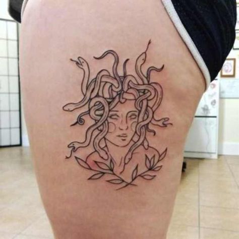 medusa tattoo sketch on side thigh Hand Tattoo Images, Tato Paha, Medusa Tattoo Design, Omerta Tattoo, Tattoo Aesthetic, Medusa Tattoo, Tattoo Design Book, Thigh Tattoos Women, Tattoo Videos