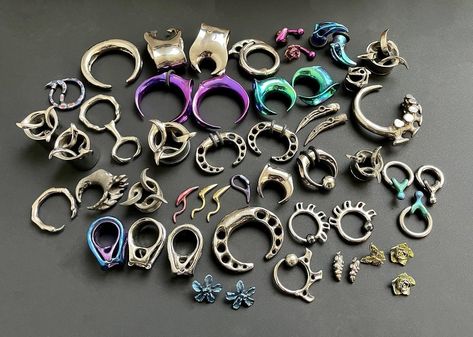 Someone's collection of old Fractal creations Fractal Jewelry, Art Fractal, Good Art, New Version, Body Mods, Body Jewelry, The Good, Piercings, Cool Art